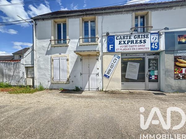 Immeuble à vendre 180 m² Dordives
