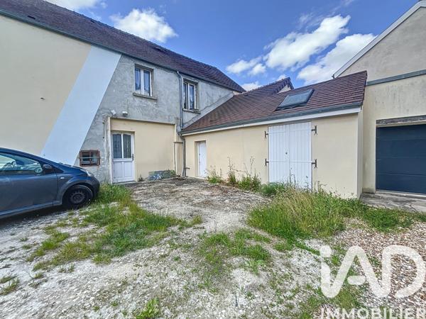 Immeuble à vendre 180 m² Dordives