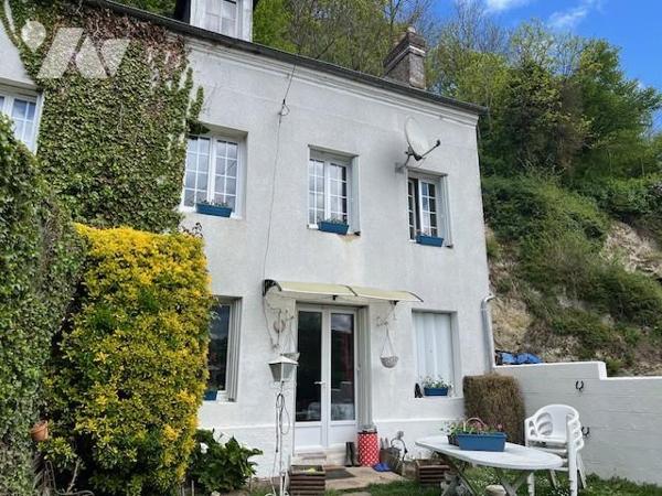 ORBEC POUR INVESTISSEUR ENSEMBLE DE 2 MAISONS LOUEES 494 € et 534 € par mois