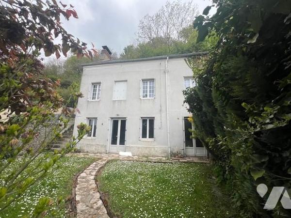 ORBEC POUR INVESTISSEUR ENSEMBLE DE 2 MAISONS LOUEES 494 € et 534 € par mois