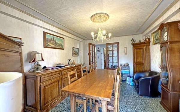 Appartement à vendre    4 pièces • 72 m2 Marseille 8