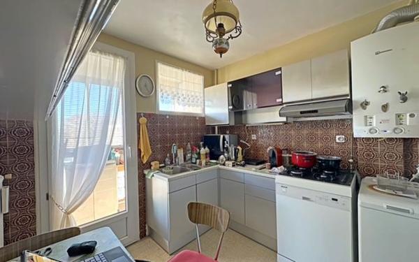 Appartement à vendre    4 pièces • 72 m2 Marseille 8