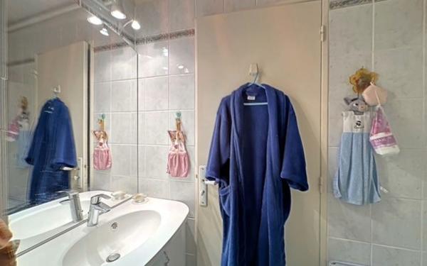 Appartement à vendre    4 pièces • 72 m2 Marseille 8