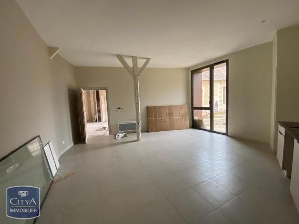 Appartement à louer 2 pièces 49.34m² Fontenay-le-Comte (85200)