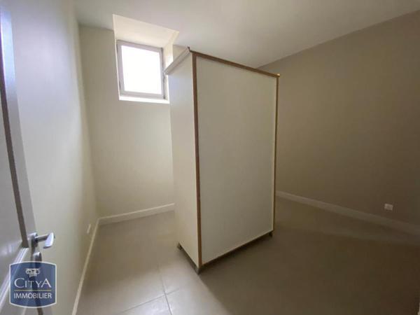 Appartement à louer 2 pièces 49.34m² Fontenay-le-Comte (85200)