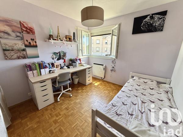 House for sale 7 rooms 135 m² Voisins-le-Bretonneux