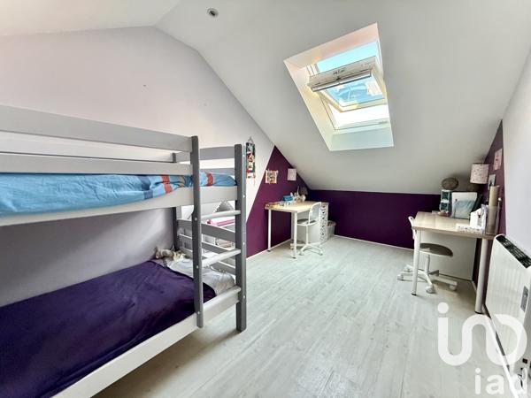 House for sale 7 rooms 135 m² Voisins-le-Bretonneux