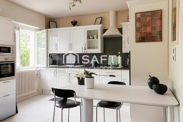 Maison 3 chambres 2 bureaux Jardin Garage Tram B