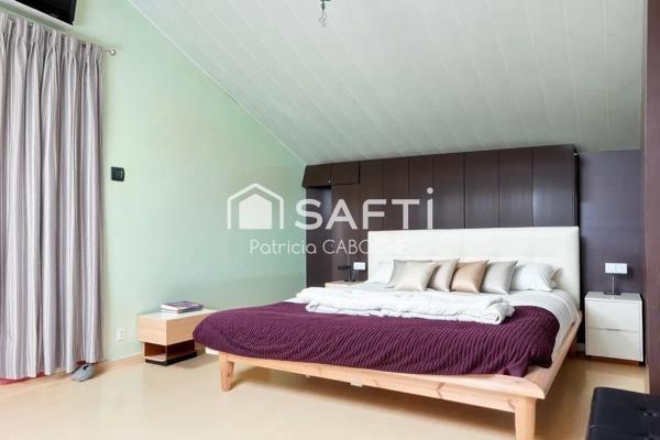 Maison 3 chambres 2 bureaux Jardin Garage Tram B