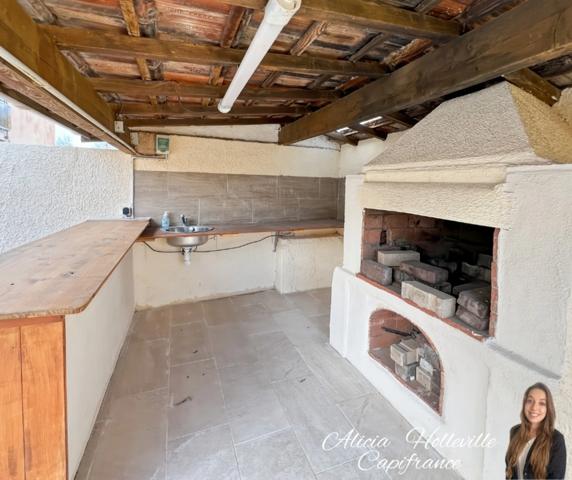 Maison sur un terrain de 1007m² à deux pas de la mer et des commerces