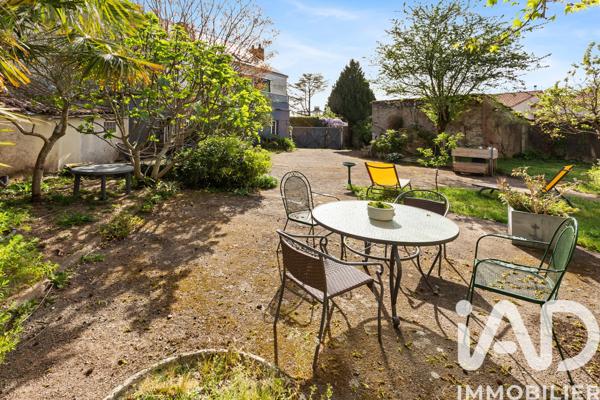 Maison à vendre 8 pièces 249 m² Clisson