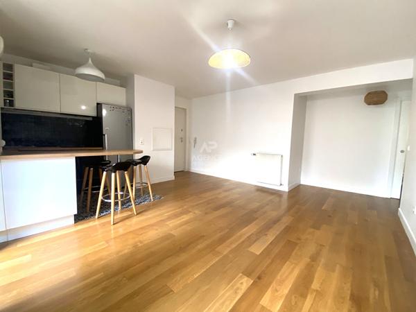 Location meublée, 2 pièce(s) 49.95m² Loyer 1 500 €/mois charges comprises **  - Référence  15586