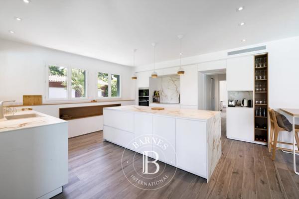 Saint-Jean-de-Luz, Maison 5 Chambres -  350 m² à vendre