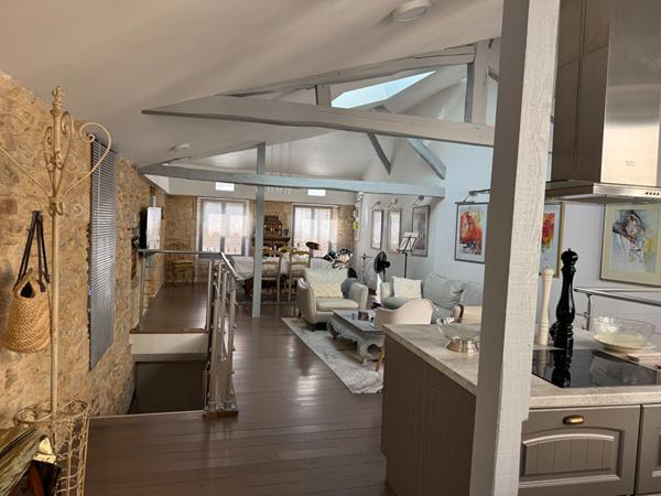 Belle Maison de Caractère rénovée Puy-l'Évêque