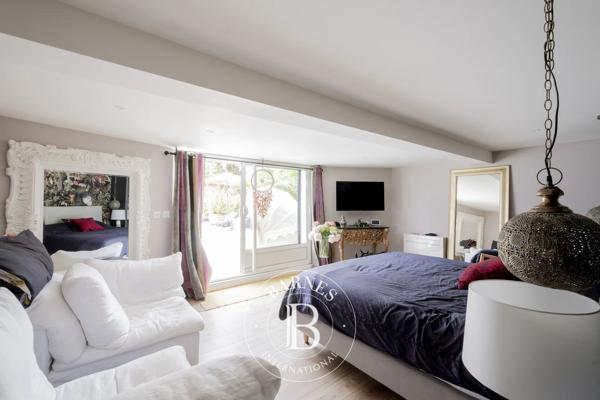 Talence, Maison 5 Chambres -  235 m² à vendre