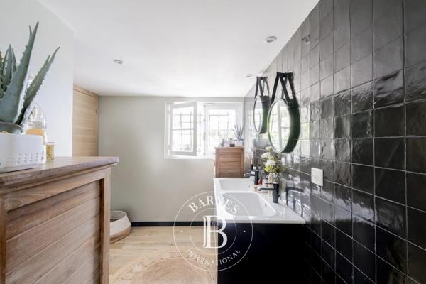 Talence, Maison 5 Chambres -  235 m² à vendre