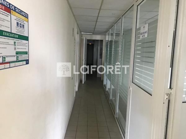 Location bureau Cayenne - 7 pièce(s) - 186 m² - 3 650 €/mois