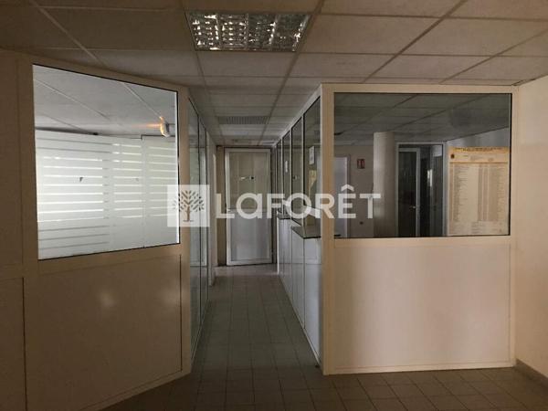 Location bureau Cayenne - 7 pièce(s) - 186 m² - 3 650 €/mois