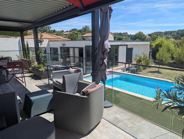 Viager occupé – Investissement rare dans une villa contemporaine d’exception (dame de 78 ans)