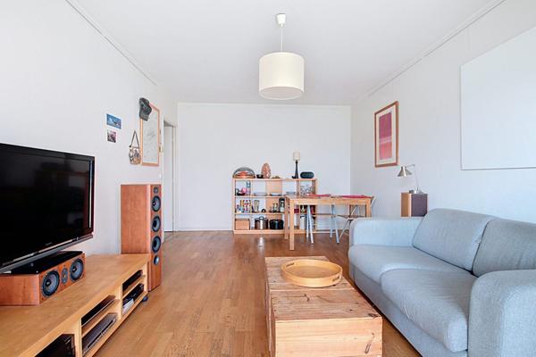 APPARTEMENT RUEIL-MALMAISON RUEIL SUR SEINE 3 PIECES 2 CHAMBRES 6ÈME ÉTAGE AVEC ASCENSEUR, BALCON ET PARKING 2 MIN DU RER