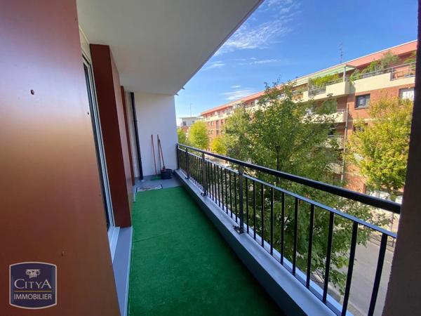 Appartement à louer 2 pièces 48.6m² Valenciennes (59300)