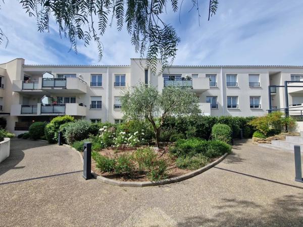 Vente                                                      Appartement
                        
                     3 pièces                      63 m2                     à Draguignan