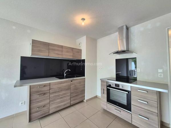 Vente                                                      Appartement
                        
                     3 pièces                      63 m2                     à Draguignan