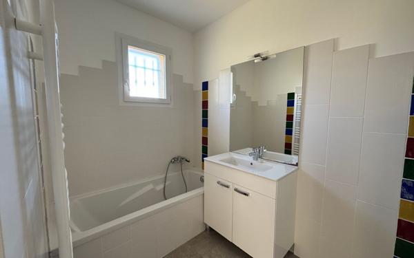 Maison à vendre    5 pièces •  Carpentras