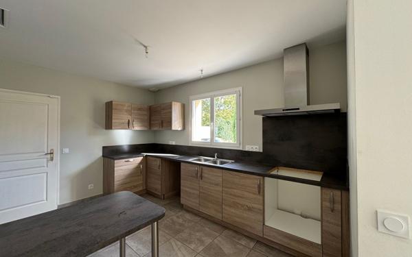 Maison à vendre    5 pièces •  Carpentras