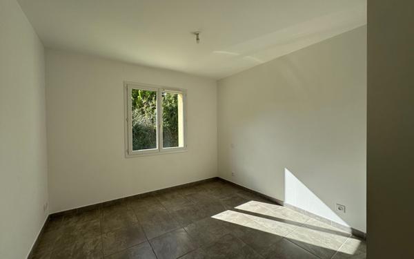 Maison à vendre    5 pièces •  Carpentras