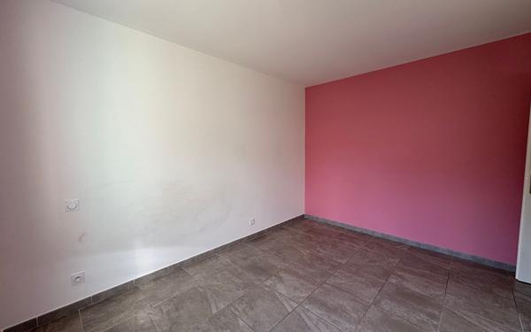 Maison à vendre    5 pièces •  Carpentras