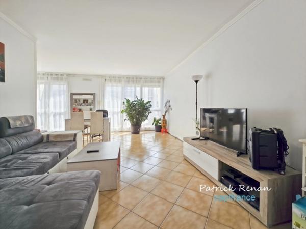 Appartement à vendre 3 pièces, T3, 72 m2, PLAISIR (78)