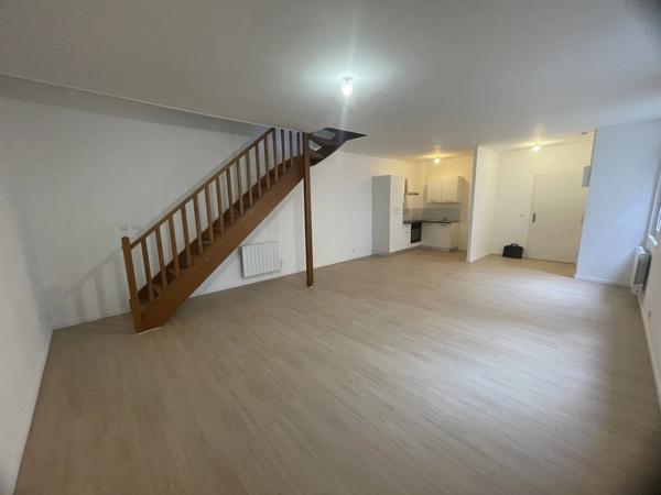 Location Appartement 3 pièces 80 m2 à Saint-Quentin