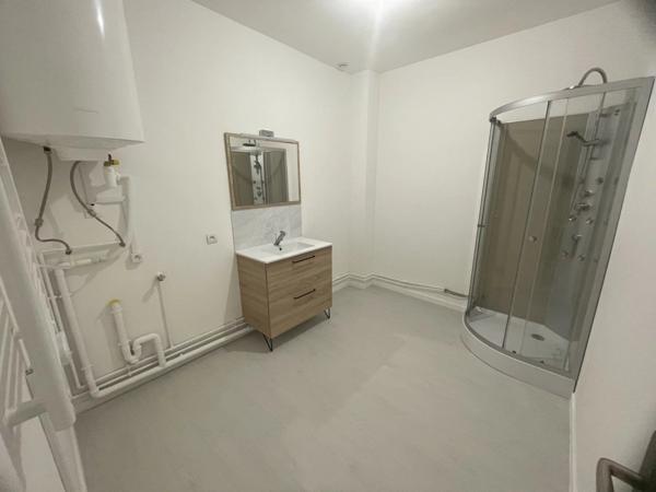 Location Appartement 3 pièces 80 m2 à Saint-Quentin