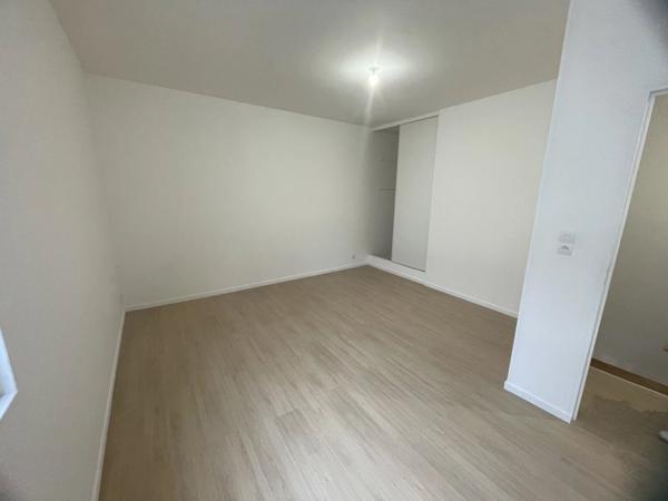 Location Appartement 3 pièces 80 m2 à Saint-Quentin