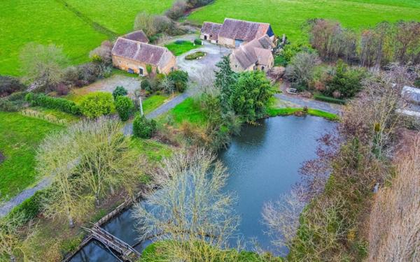 Maison à Saint-Jean-d'Assé, 72380 - 8 pièces 240m²