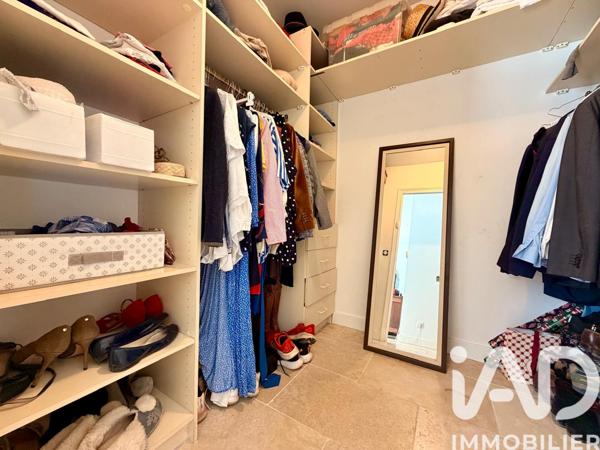Maison à vendre 8 pièces 200 m² Aix-en-Provence