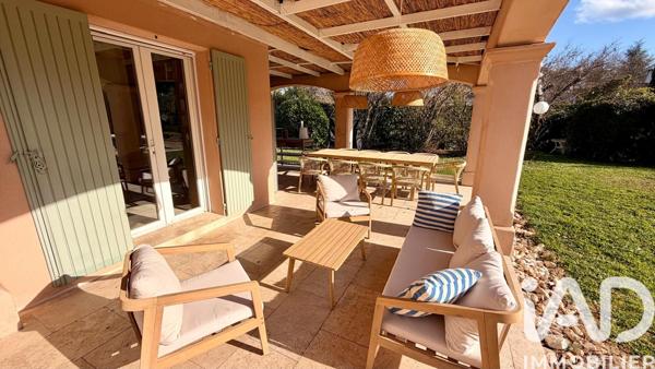 Maison à vendre 8 pièces 200 m² Aix-en-Provence