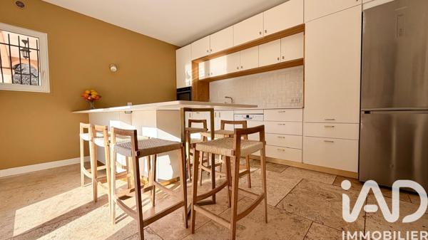 Maison à vendre 8 pièces 200 m² Aix-en-Provence