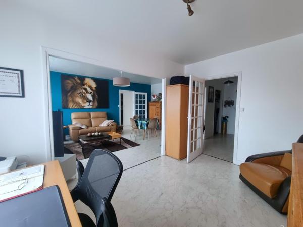 LUMINEUX & TRAVERSANT - 80 m² - PROCHE CHR