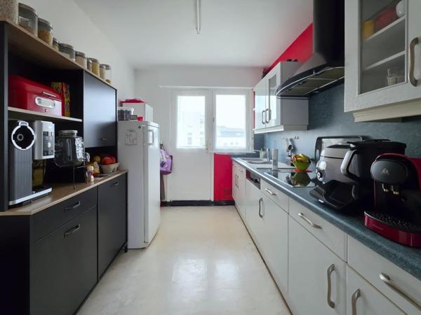 LUMINEUX & TRAVERSANT - 80 m² - PROCHE CHR