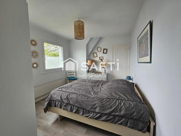 Maison lumineuse rénovée 151 m² – Plescop bourg