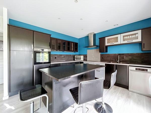 Maison 398 000 € Parentis-en-Born 5 p 150 m² DPE C