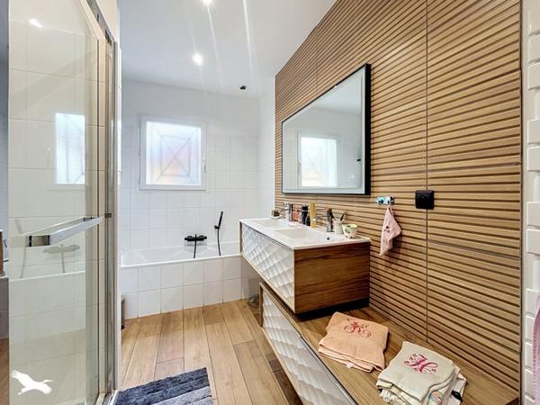 Maison 398 000 € Parentis-en-Born 5 p 150 m² DPE C
