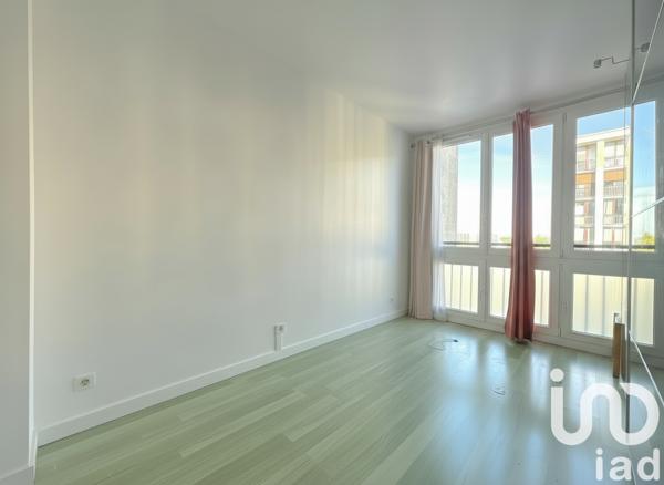 Appartement à vendre 3 pièces 56 m² Meudon-la-Forêt