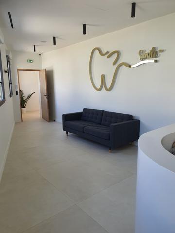 Marseille (13014) MARSEILLE 13014 - AVENUE ALEXANDRE ANSALDI - Locaux centre dentaire