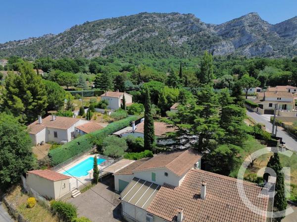 Maison à vendre  6 pièces - 222,85 m 2   ROBION  - 84