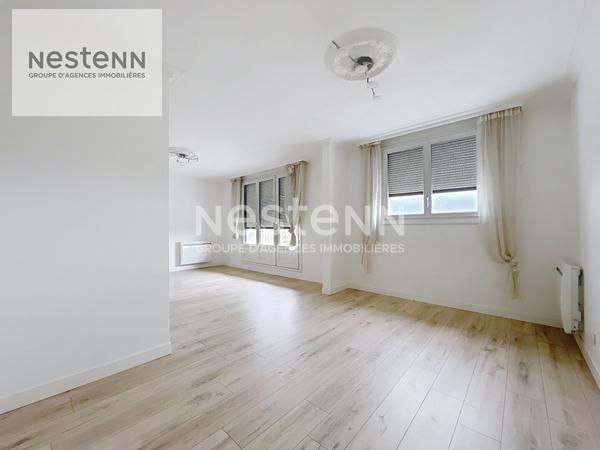 ORLEANS MADELEINE - SUPERBE APPARTEMENT VUE LOIRE - 105 m2 - PARKING - BALCON - ASCENSEUR - TRAM B