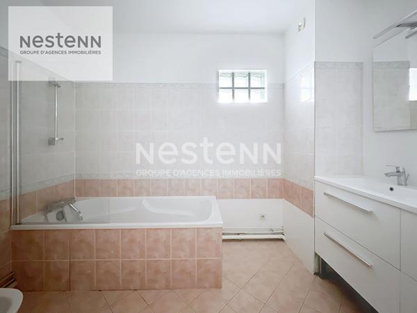 ORLEANS MADELEINE - SUPERBE APPARTEMENT VUE LOIRE - 105 m2 - PARKING - BALCON - ASCENSEUR - TRAM B