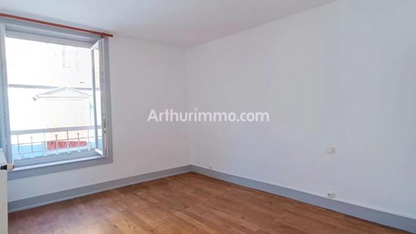 Location                                                      Appartement
                        
                     2 pièces                      47 m2                     à Lons-le-Saunier